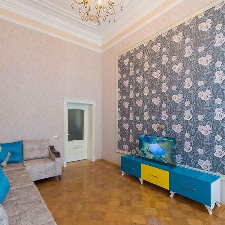 Stay Inn Lovely City Center Apartment Баку Экстерьер фото